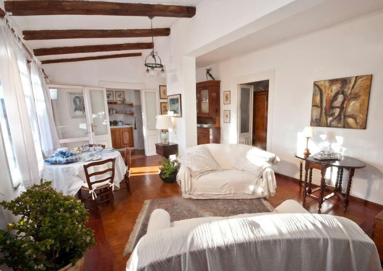 Apartmán Attico In Centro Con Vista Della Torre - Cozy Penthouse Facing To The Tower Oristano Exteriér fotografie