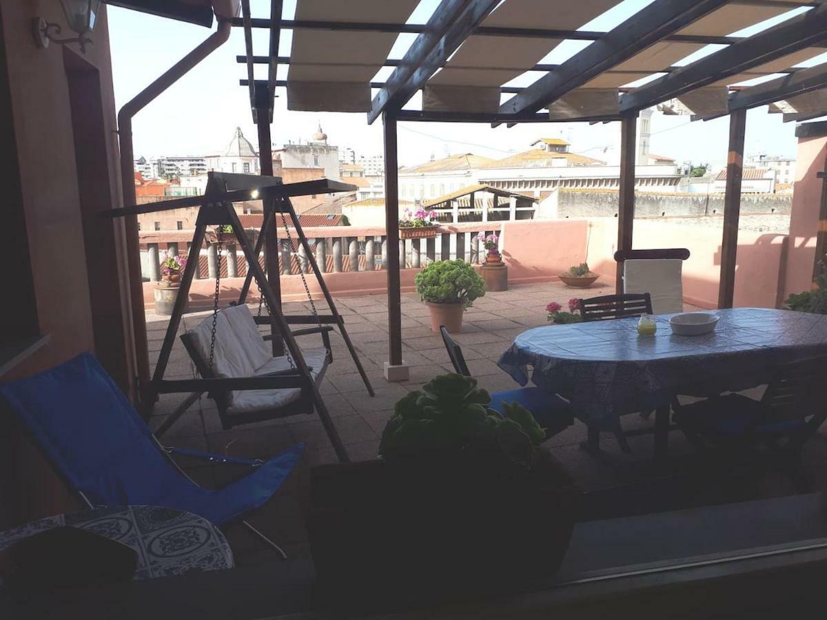 Apartmán Attico In Centro Con Vista Della Torre - Cozy Penthouse Facing To The Tower Oristano Exteriér fotografie